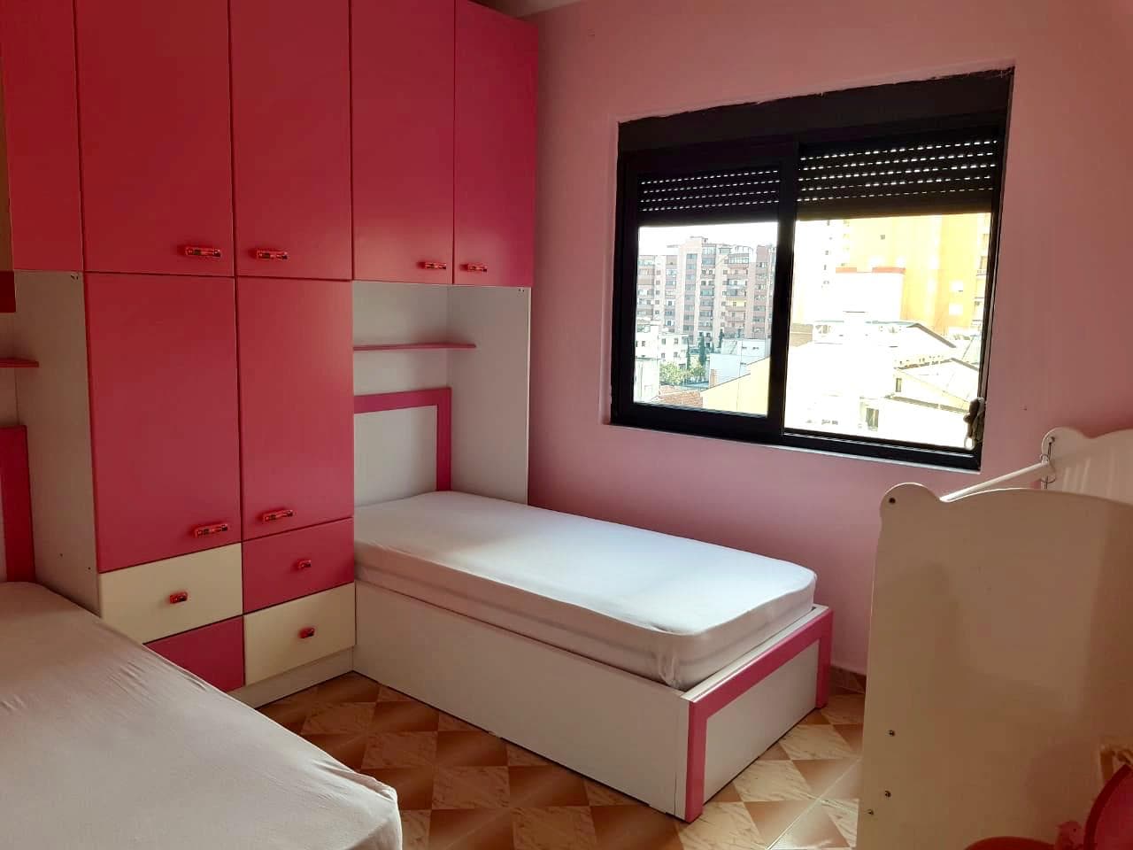 JEPET ME QERA APARTAMENT 3+1 LAGJA 16 ,PRANE KAZAZIT , DURRES.
