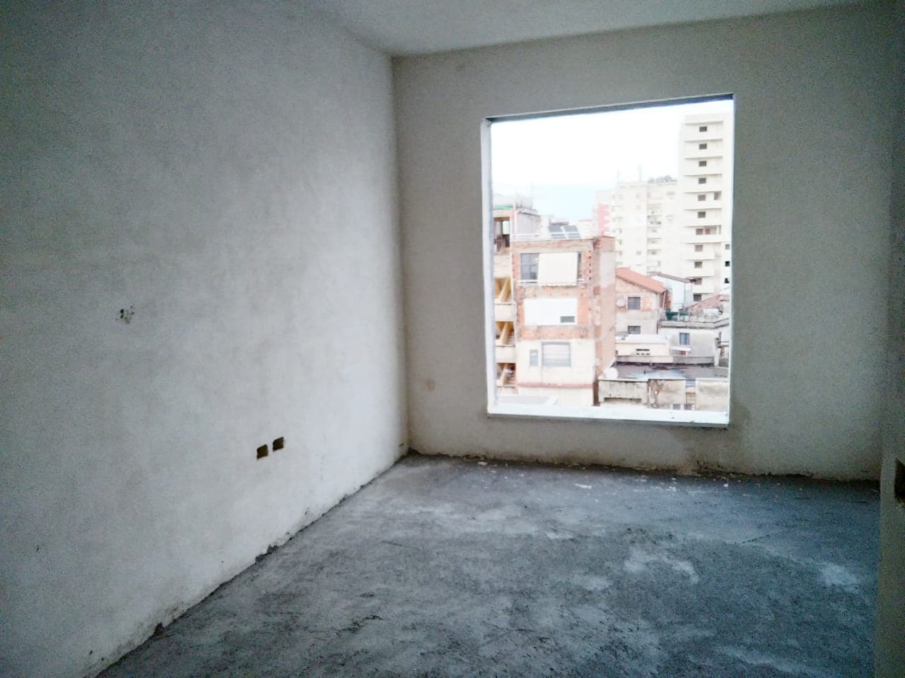 SHITET APARTAMENT 2+1 MUNDESI DHE 3+1 PERBALL SHKOLLES 2 GJELAT, DURRES . 2