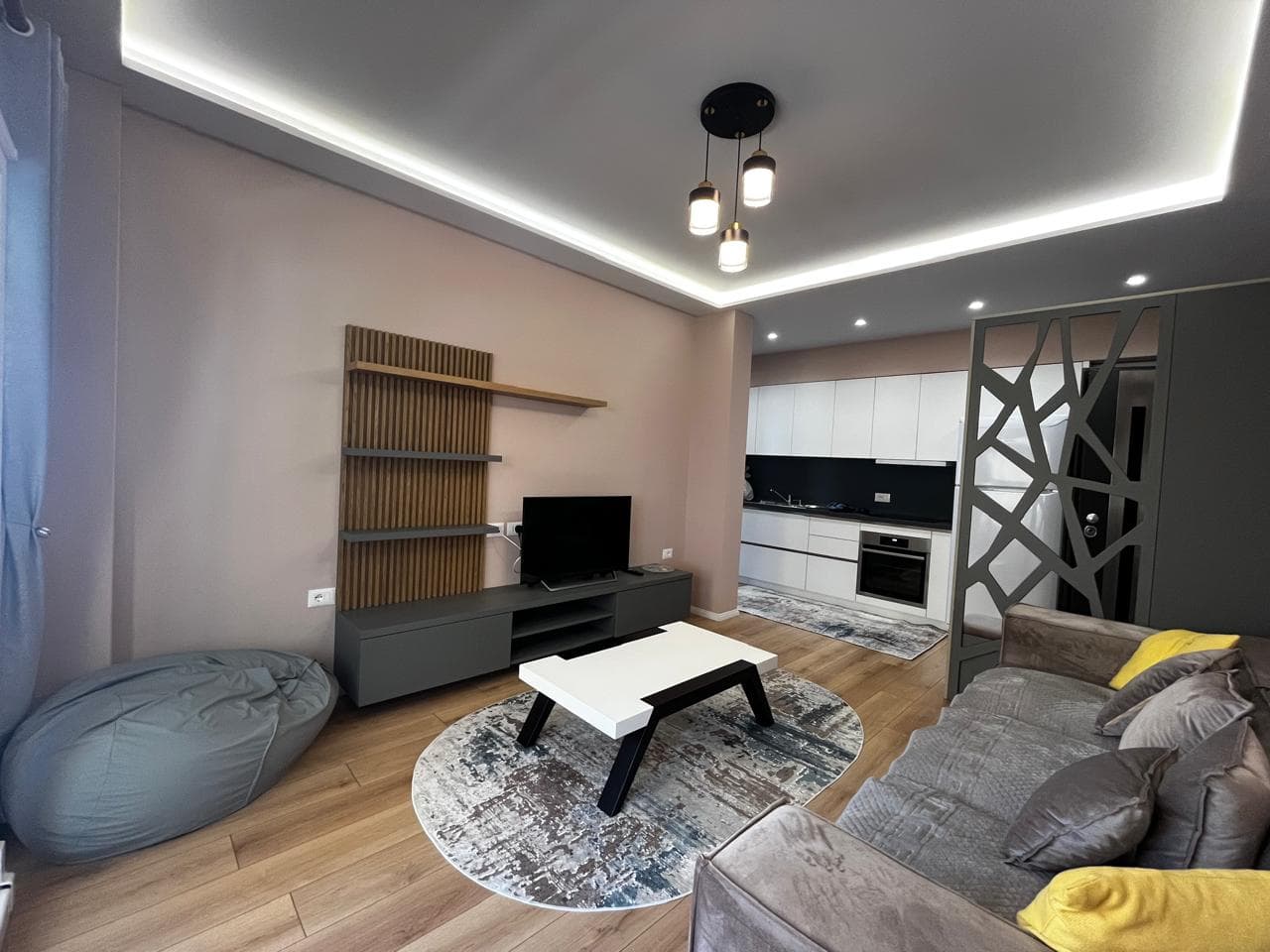 SHITET APARTAMENT 1+1 TEK SHKEMBI KAVAJES 2