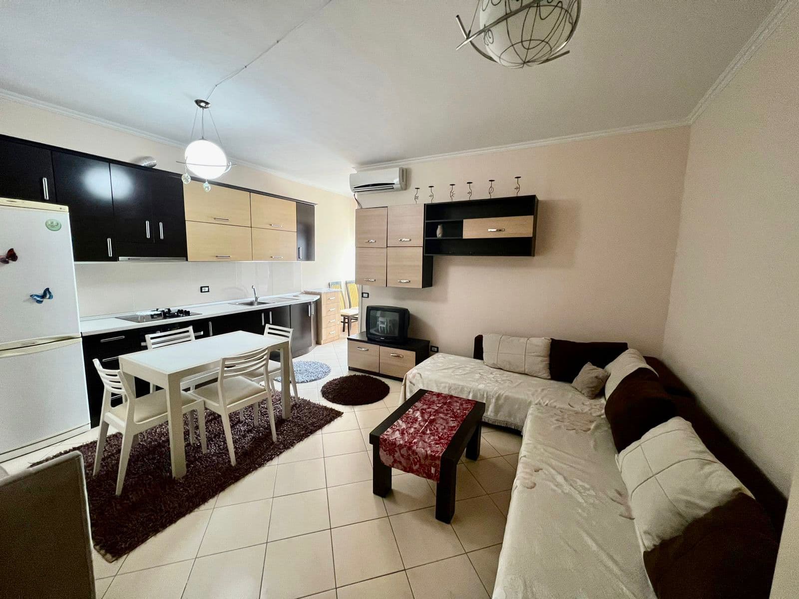 SHITET APARTAMENT 1+1 LAGJA 16 ,PRANE KAZAZIT , DURRES.