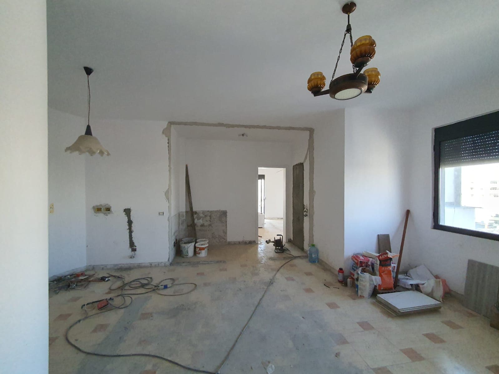 SHITET APARTAMENT 2+1 PRANE BLUE STAR,QENDER,DURRES. 3