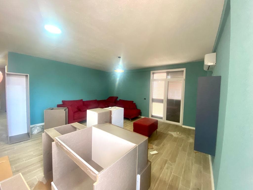 SHITET APARTAMENT 2+1 PRANE BAR OSLO, VOLLGA, DURRES. 2
