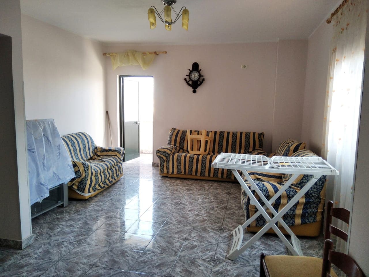 SHITET APARTAMENT 2+1 PRANE UJESJELLSIT, LAGJA 17 ,DURRES. 3