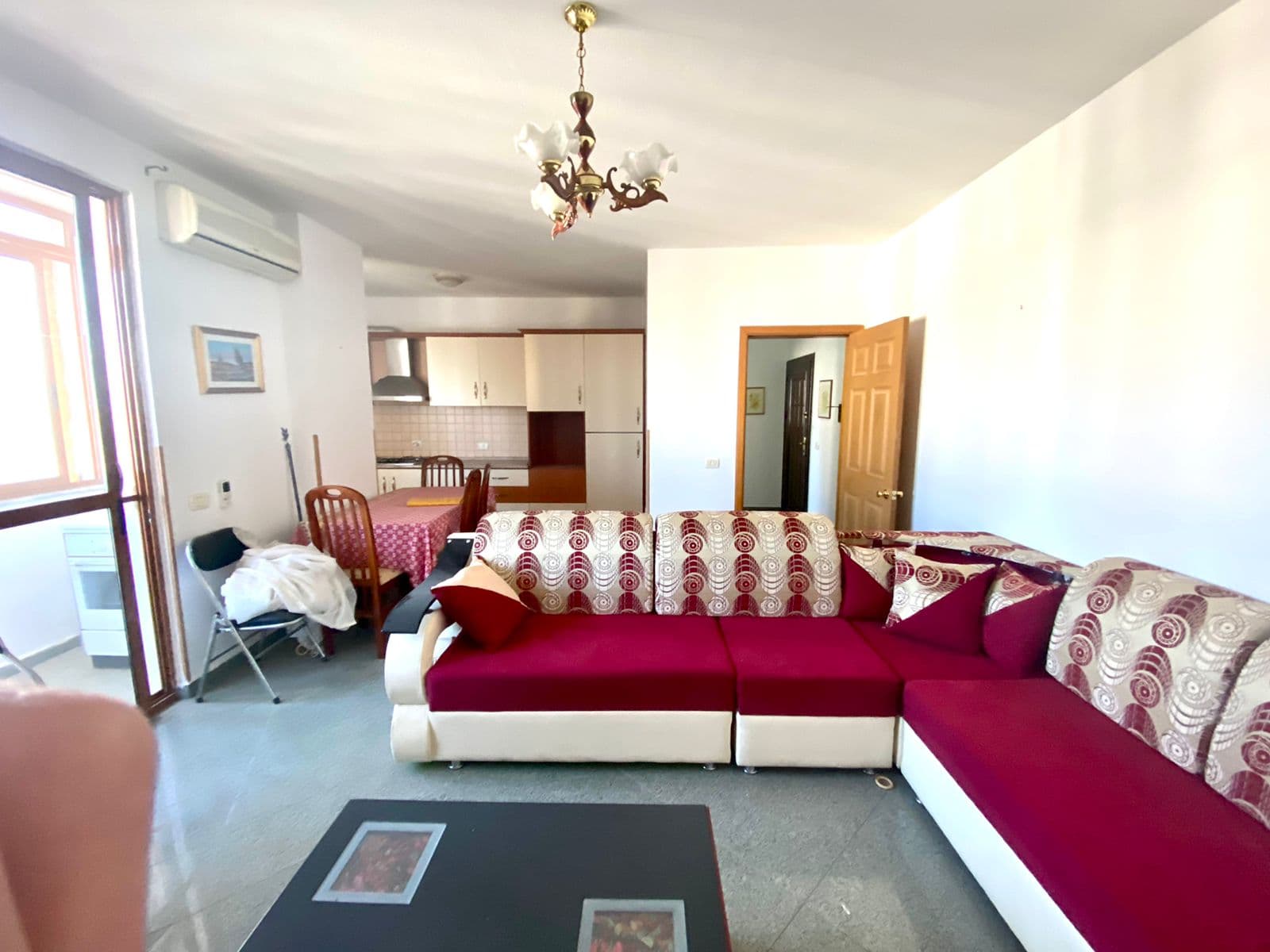SHITET APARTAMENT 1+1 PRANE SHKOLLES BEDRIE BEBEZIQI, DURRES.