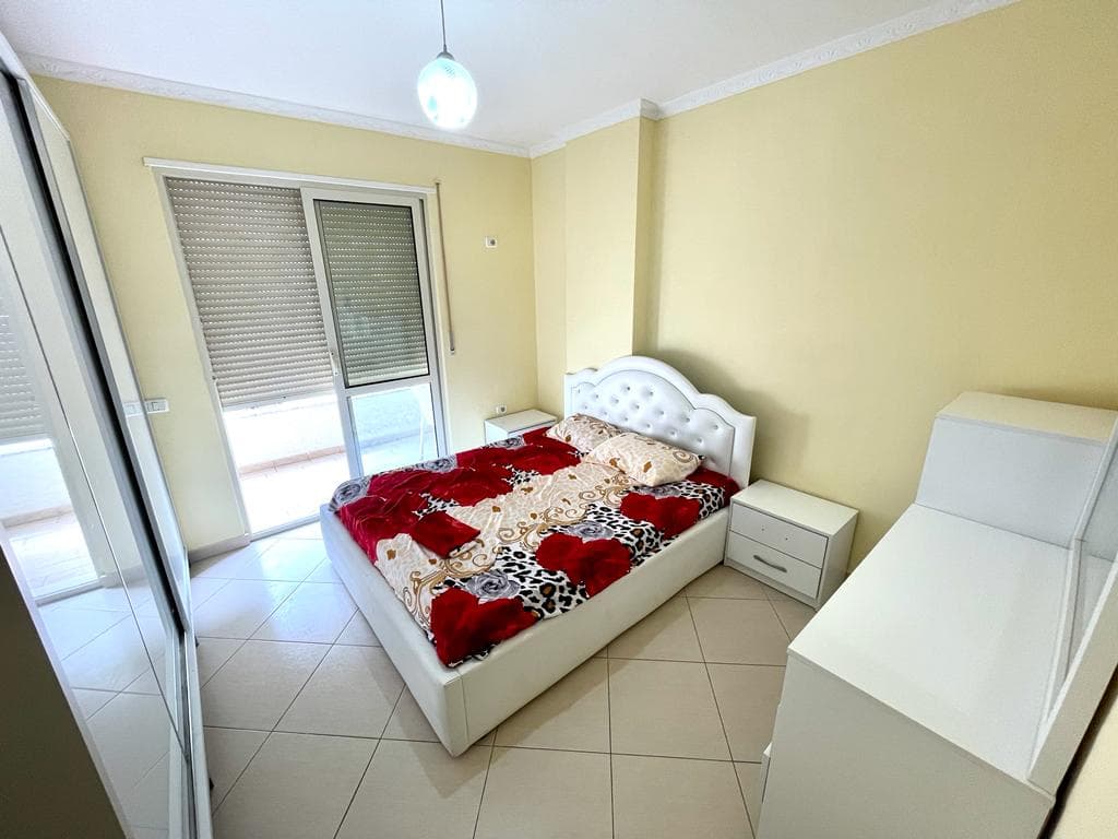 JEPET ME QERA APARTAMENT 2+1, PRANE RROTES SE KUQE, PLAZH , DURRES. 4