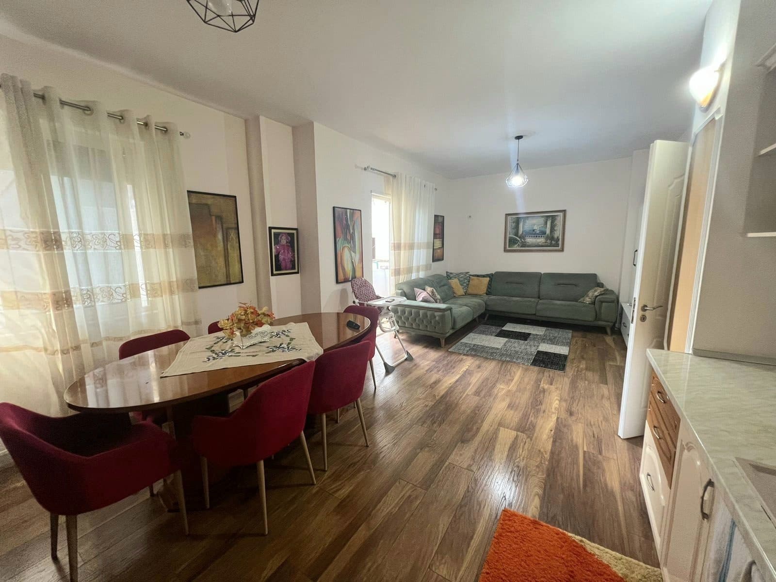 SHITET APARTAMENT 2+1 PRANE FLAGSHIP ,DURRES. 3