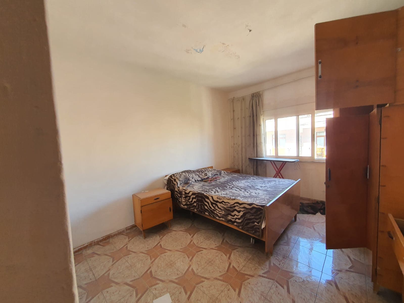 SHITET APARTAMENT 1+1 PRANE MARKATES,DURRES. 4