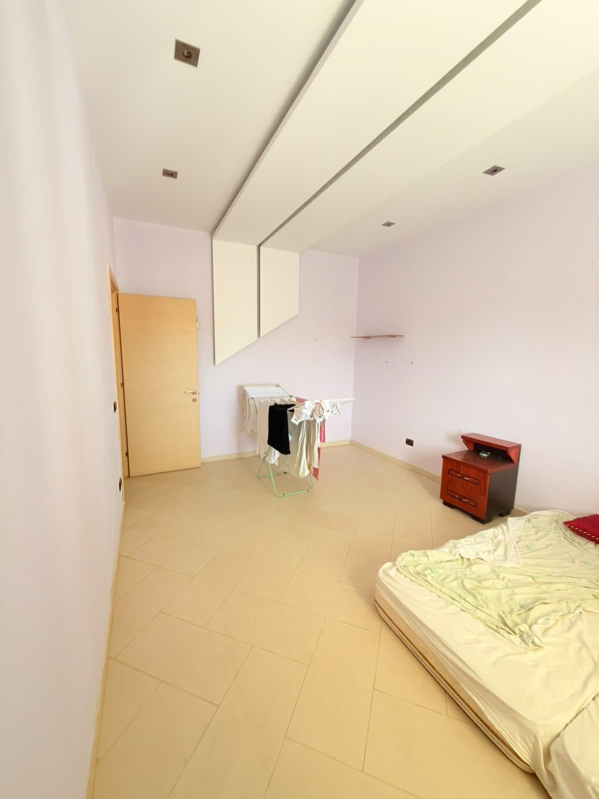 SHITET APARTAMENT 3+1 PRANE LULISHTES PRANVERA, DURRES 2