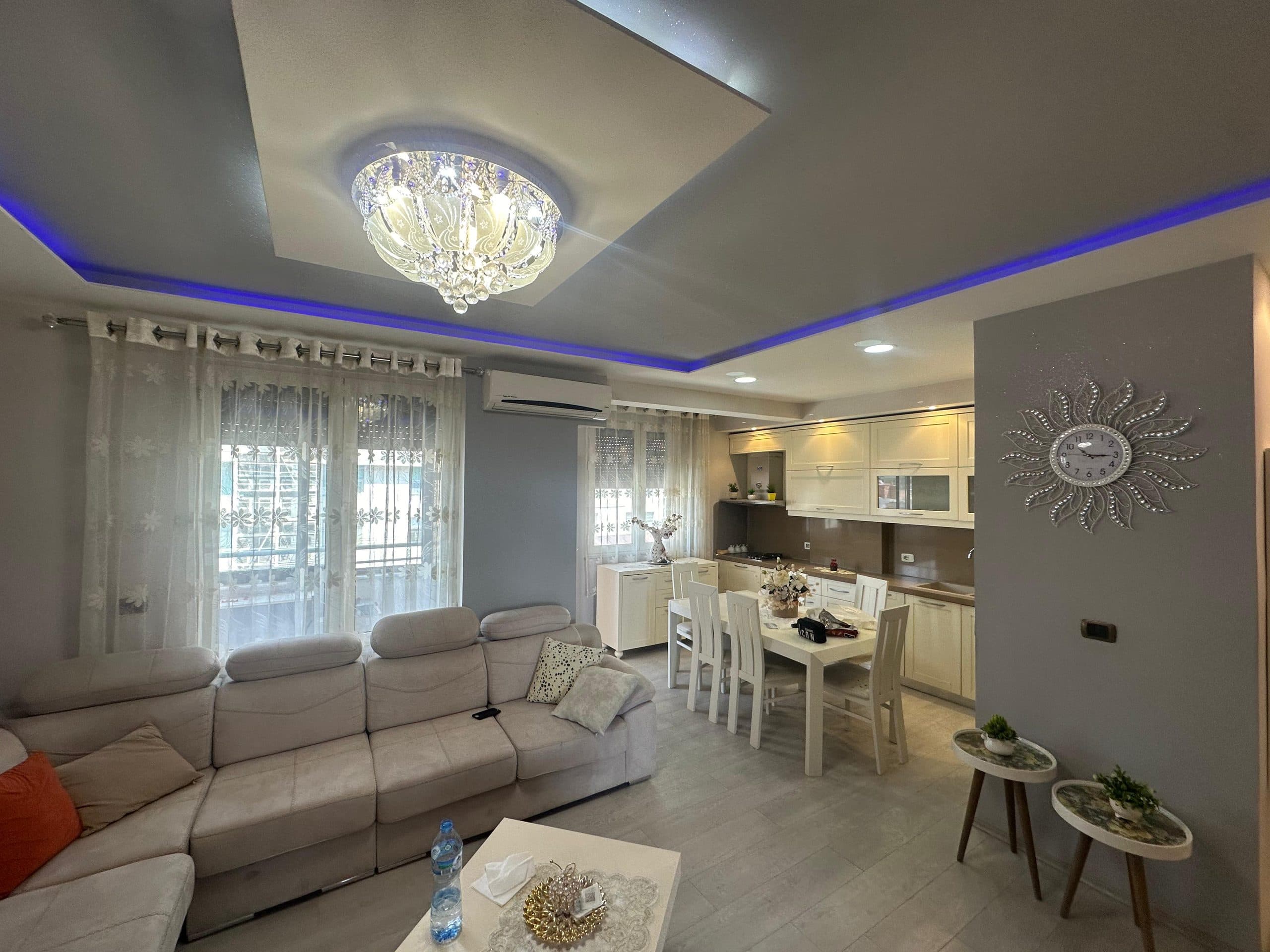 JEPET ME QERA APARTAMENT 3+1+2, RRUGA PORTIT, DURRES.
