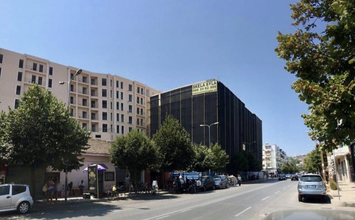 SHITET APARTAMENT 2+1+1 TE LULISHTJA 1 MAJI,DURRES!