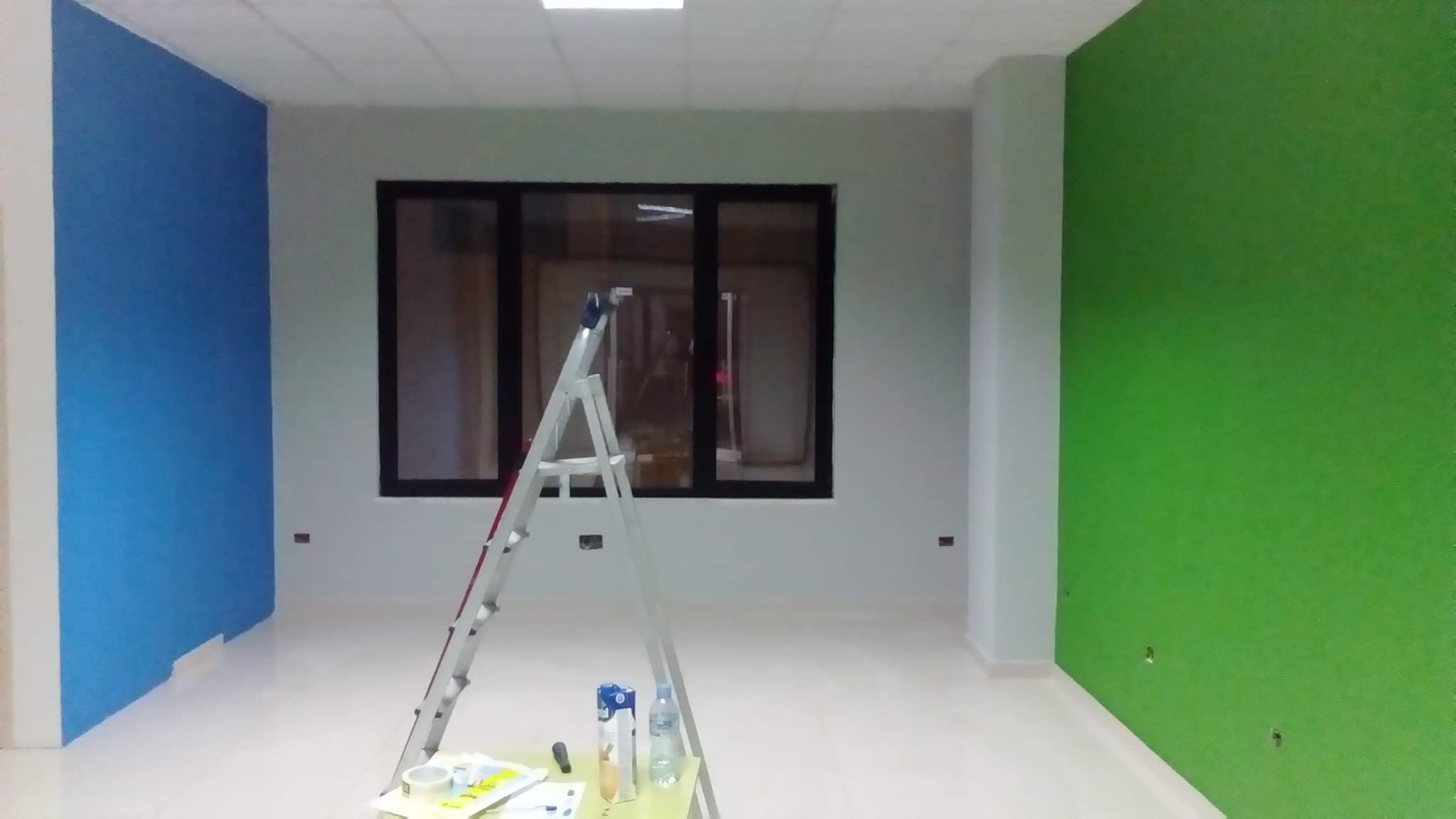 JEPET ME QERA AMBIENT BIZNESI PRANE PRANVERES QENDER,DURRES. 2