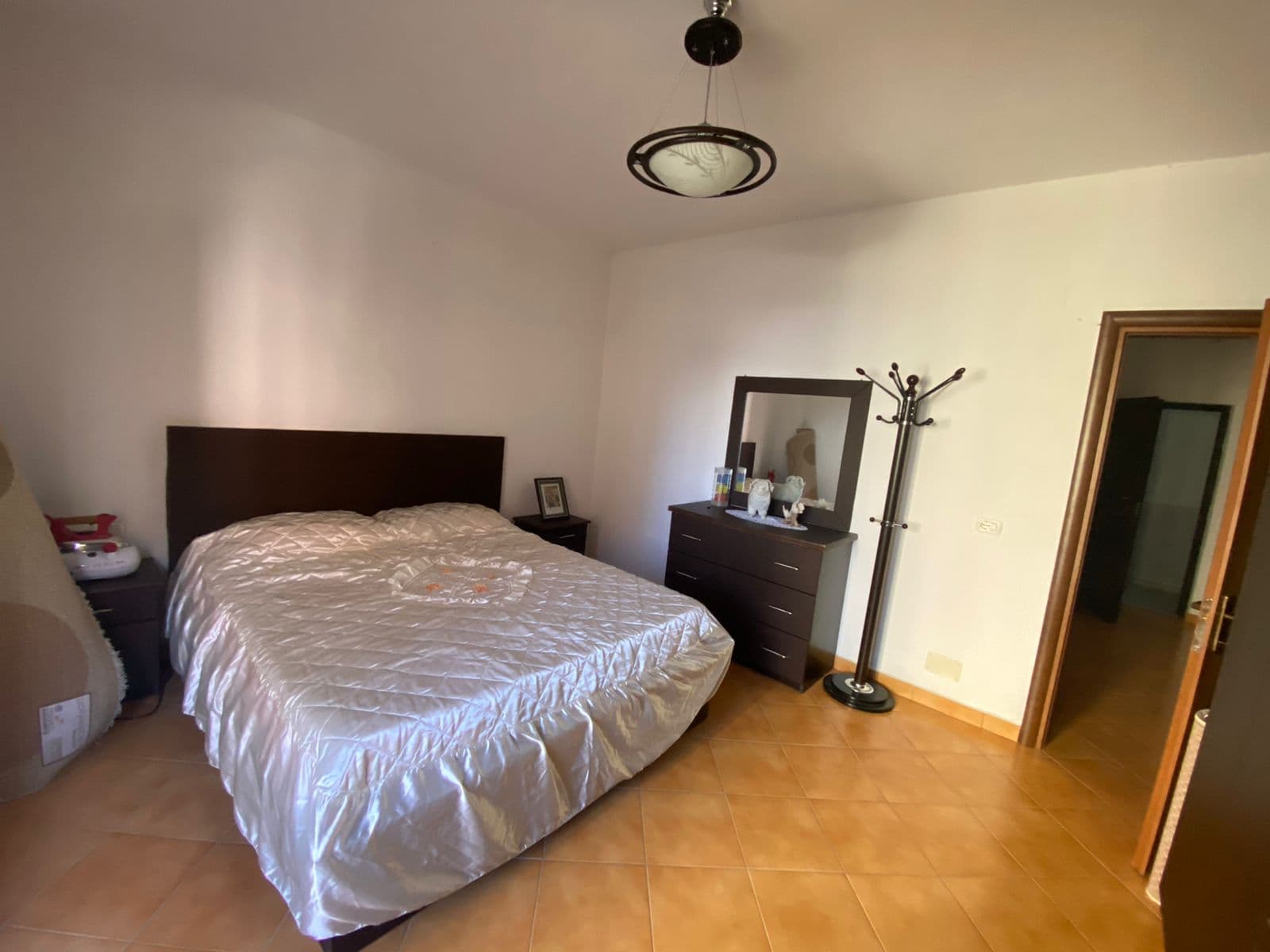 SHITET APARTAMENT 2+1 PRANE HOTEL FLORIDA PLAZH,DURRES. 4