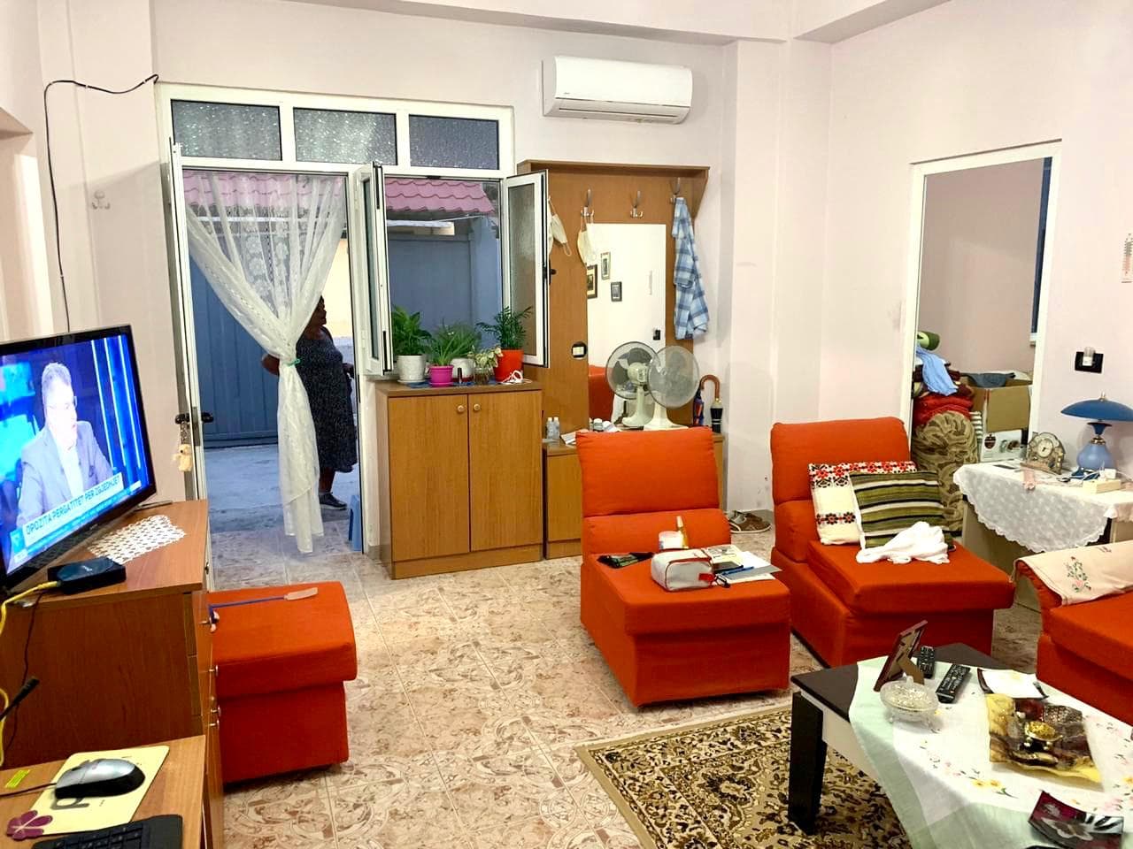 SHITET SHTEPI PRIVATE 3+1, LAGJA 18, DURRES.