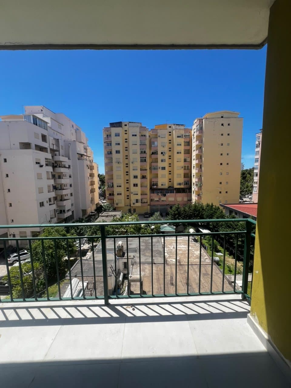 SHITET APARTAMENT 2+1 NE ZONEN E PLAZHIT ILIRIA, DURRES