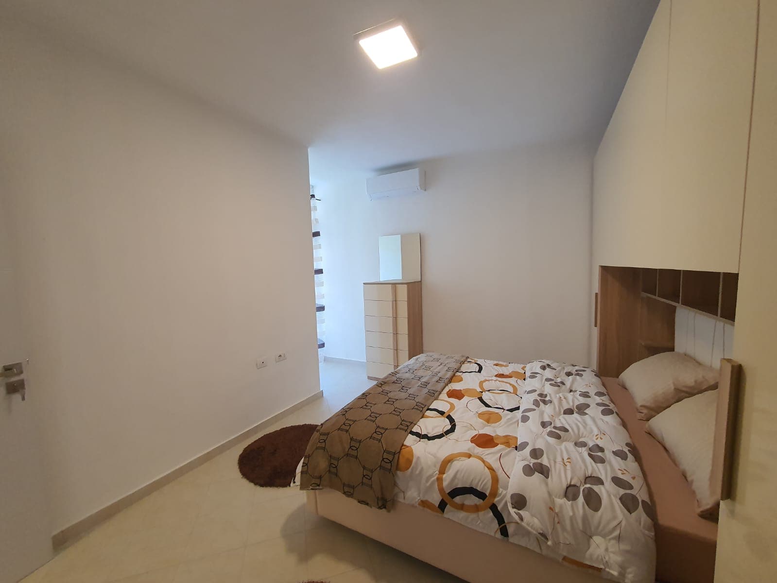 JEPET ME QERA APARTAMENT 1+1 PRANE SHKOLLES ITALIANE, VOLLGA,DURRES. 4