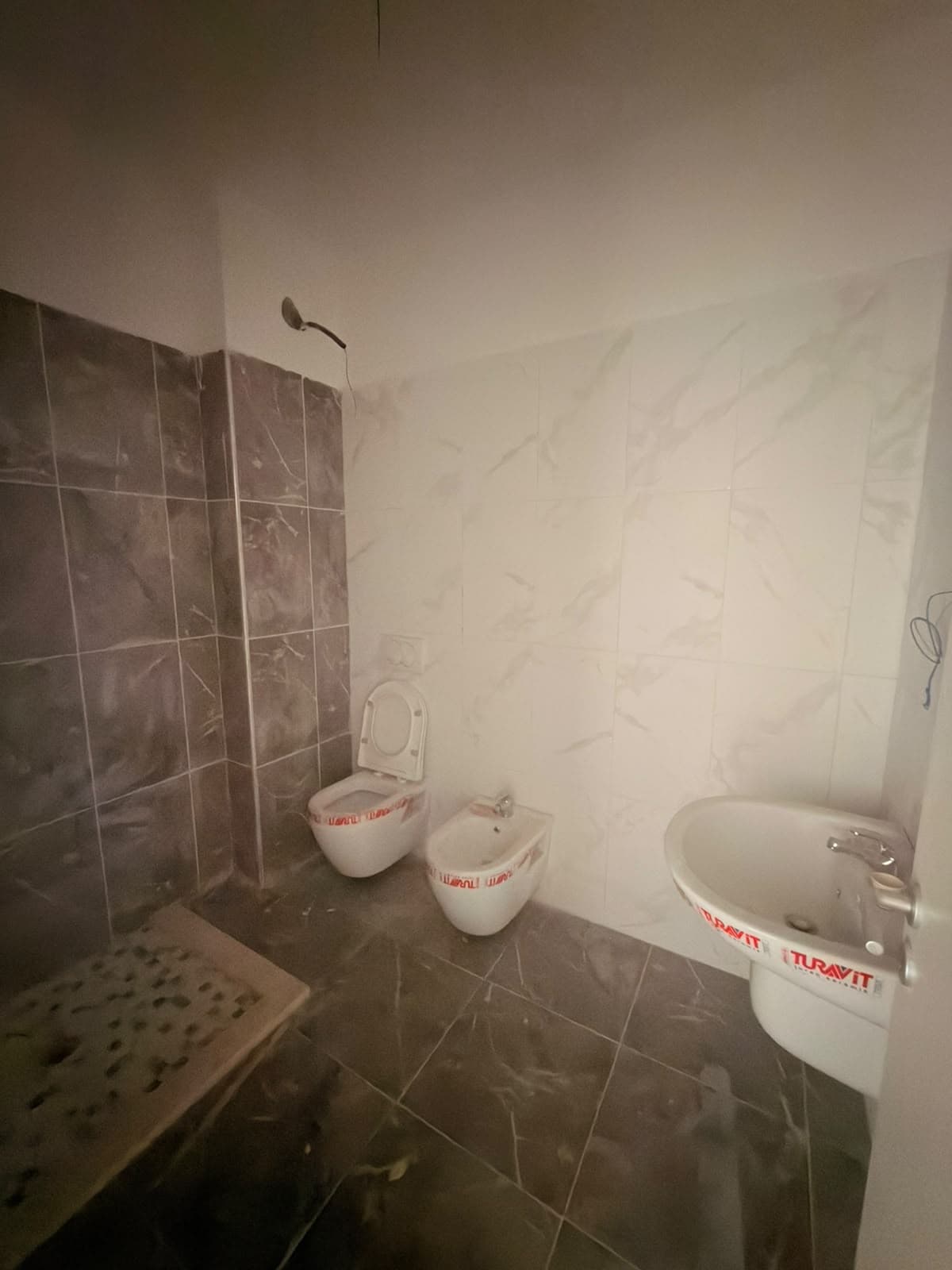 SHITET APARTAMENT 1+1 NE RRUGEN E PORTIT, DURRES 2