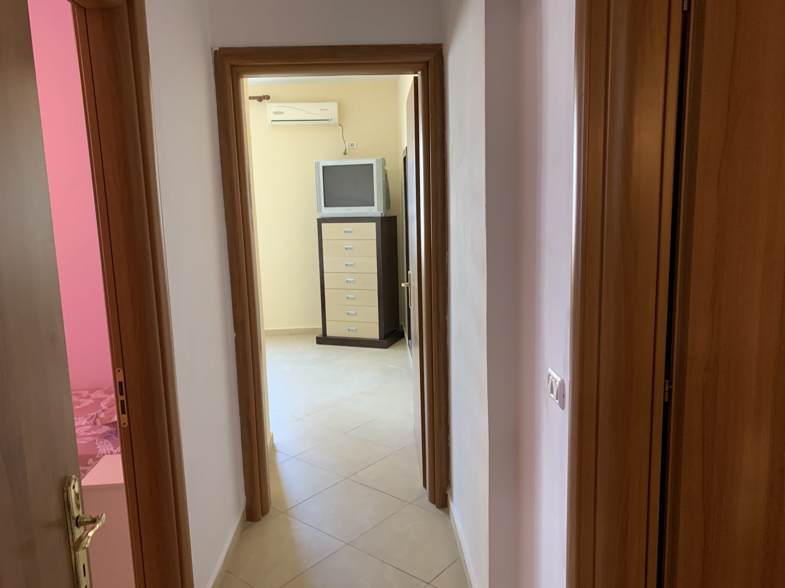 JEPET ME QERA APARTAMENT 2+1 NE VOLLGA,DURRES!