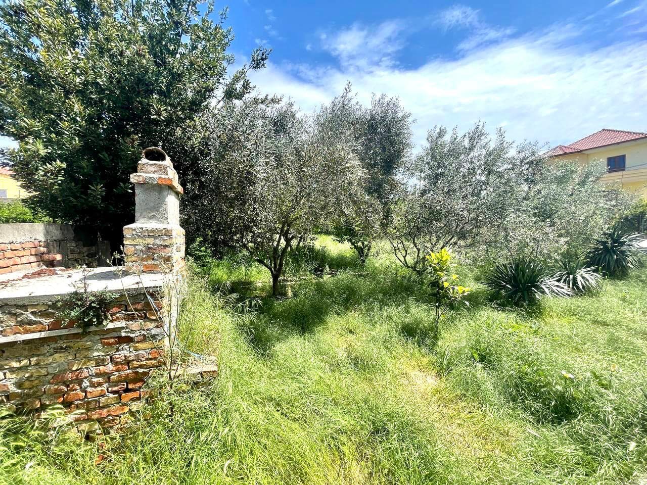 SHITET VILE 2 KATESHE, MAMINAS,RRUGES GJIRIT LALEZIT, DURRES.