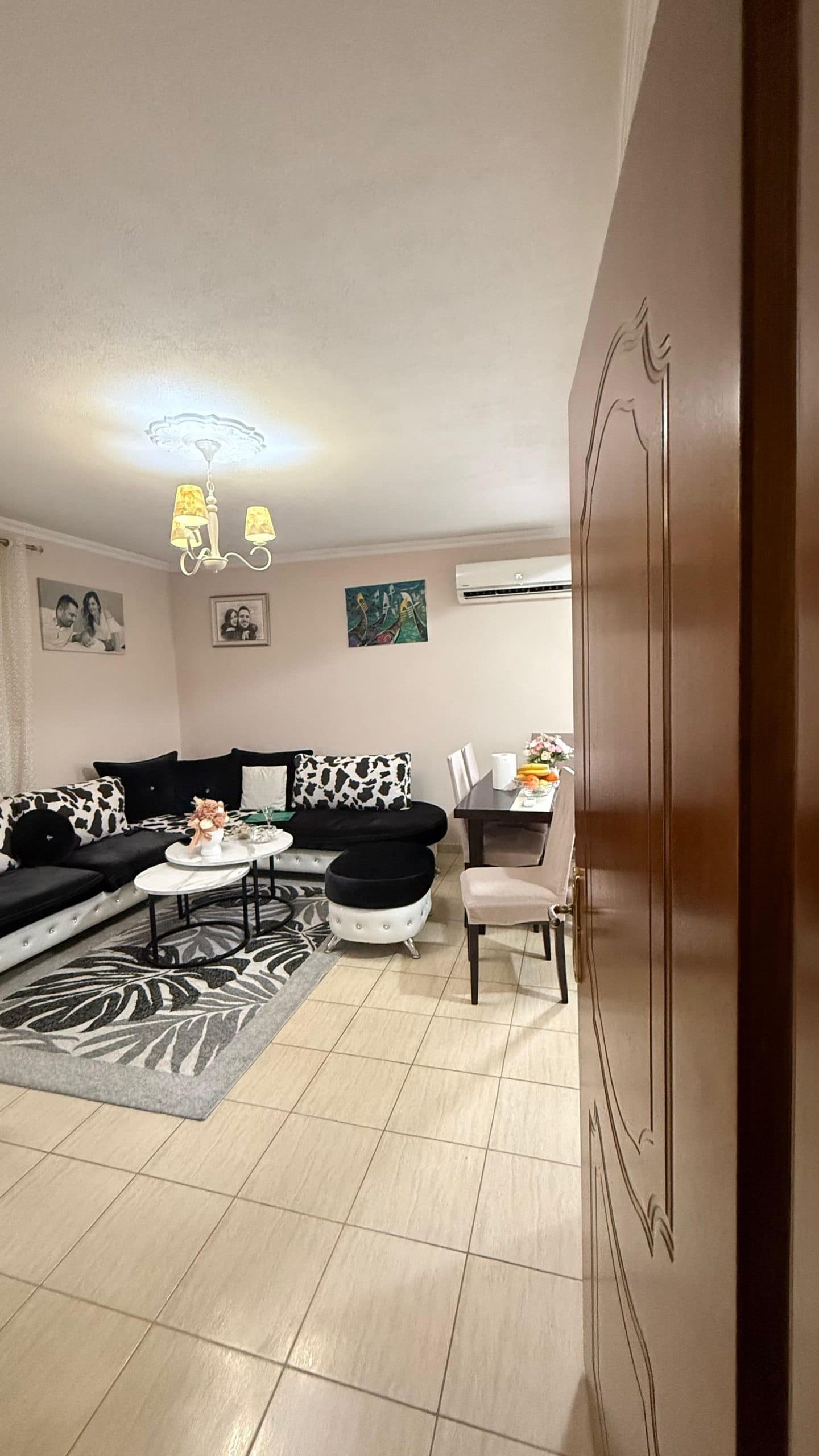 SHITET APARTAMENT 2+1 PRANE SPITALIT, DURRES 4