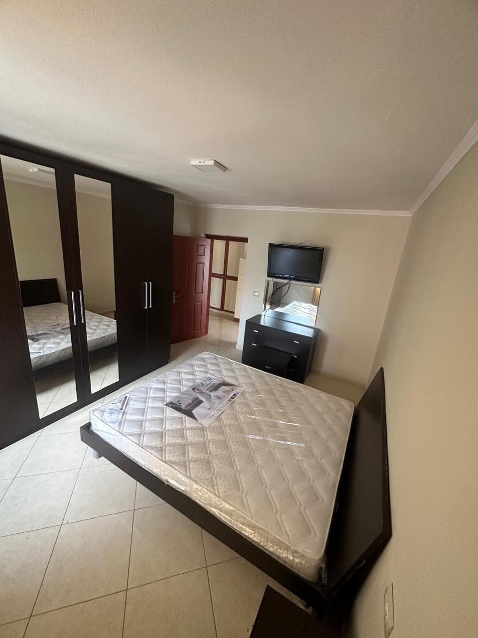 SHITET APARTAMENT 1+1 PRANE KAZAZIT, DURRES 4