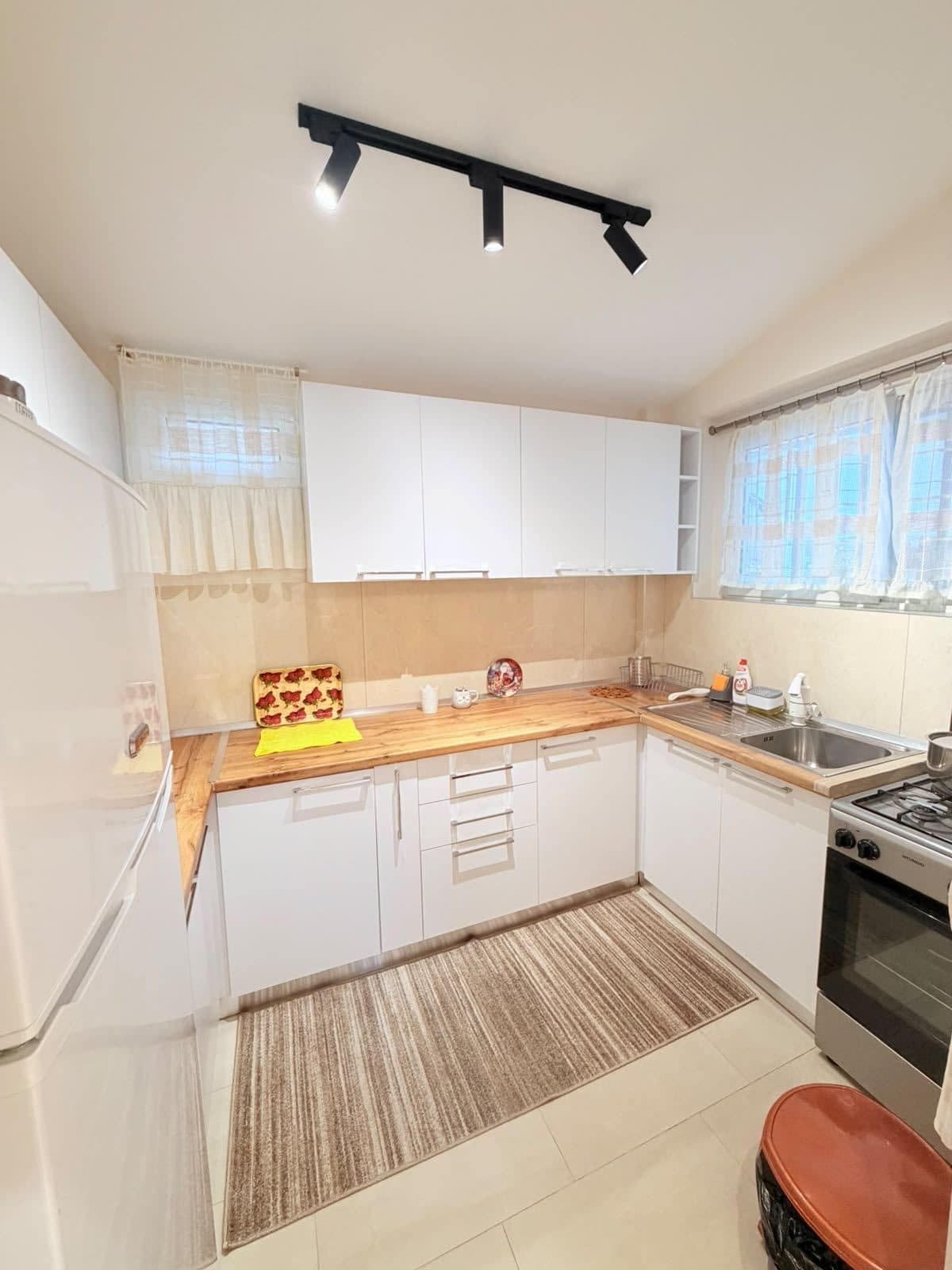 JEPET ME QERA SHTEPI PRIVATE 2+1 BULEVARDI KRYESOR, DURRES