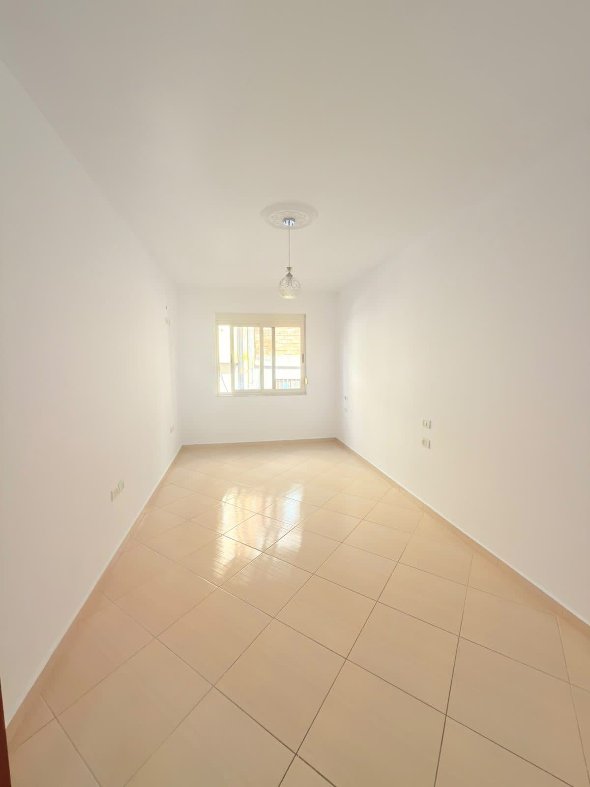 SHITET APARTAMENT 3+1+2 NE ZONEN E SHKOZETIT, DURRES 2