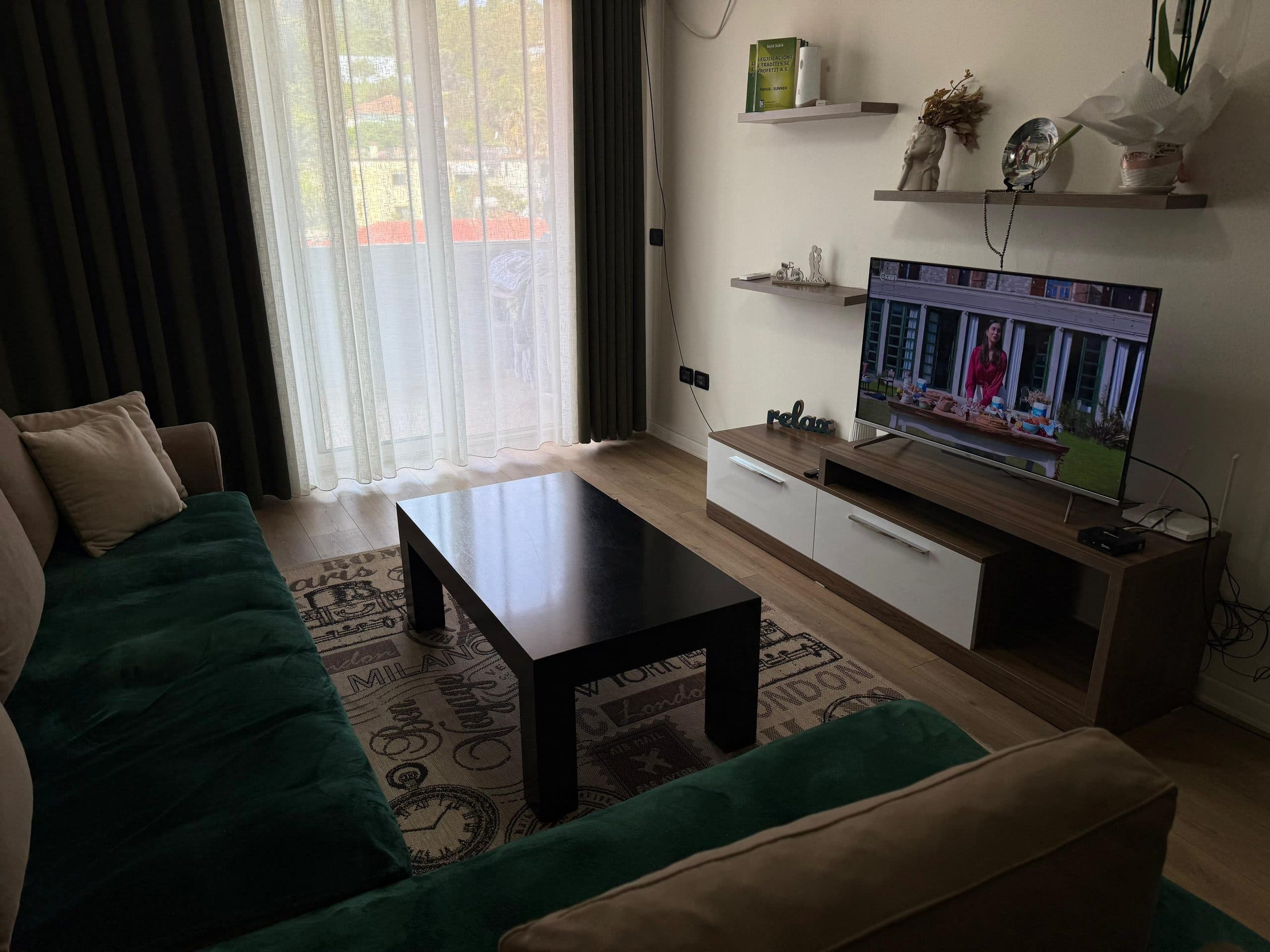 SHITET APARTAMENT 2+1 GJYKATA DURRES 3
