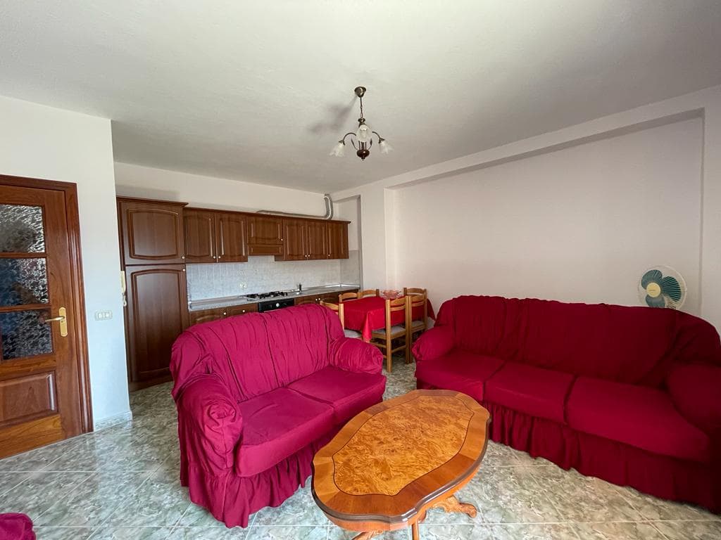 JEPET ME QERA APARTAMENT 2+1 PRANE MARKATES,DURRES.