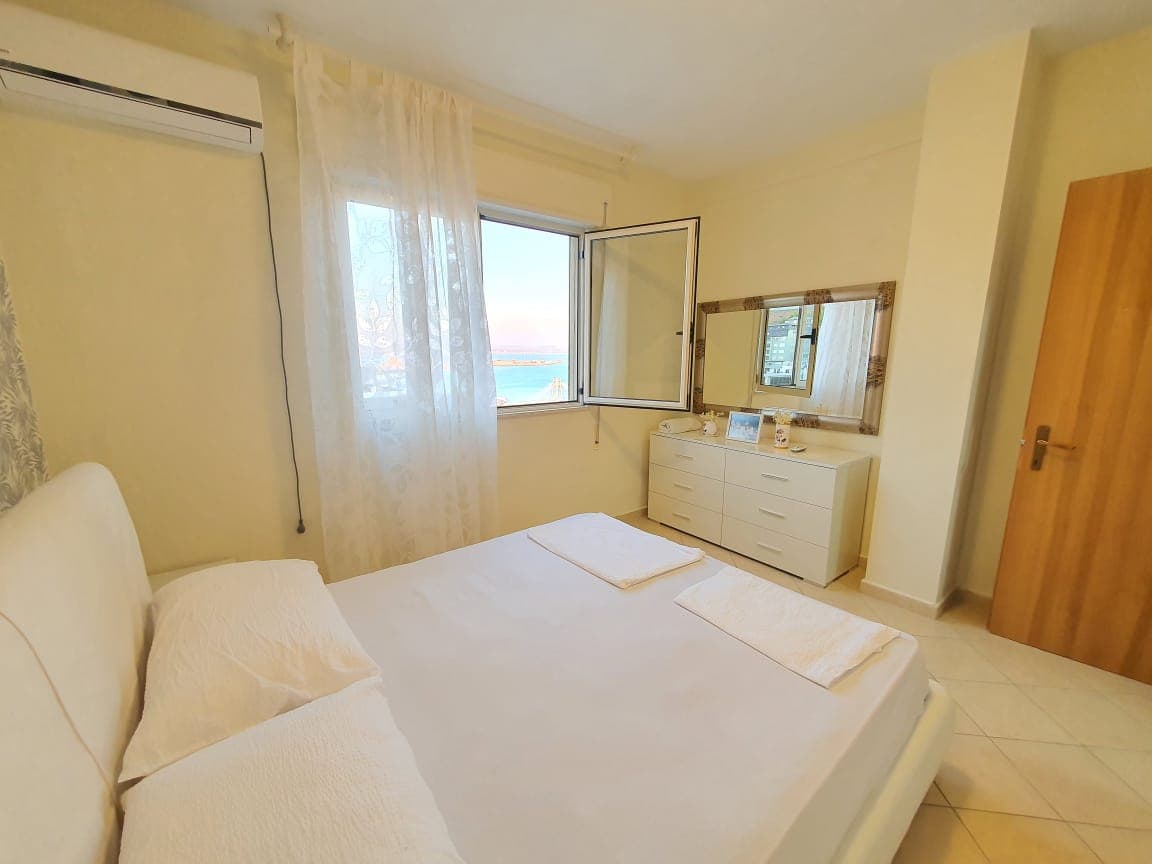 JEPET ME QERA APARTAMENT 2+1 ME PAMJE DETI VOLLGA, DURRES. 4