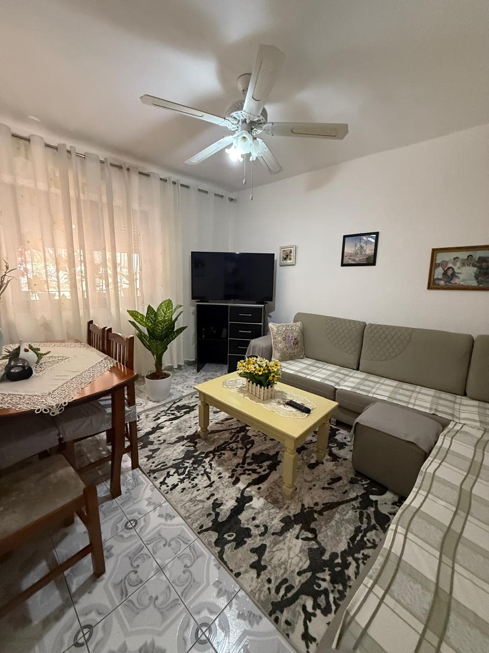 SHITET APARTAMENT 2+1 QENDER TEK PREFEKTURA DURRES