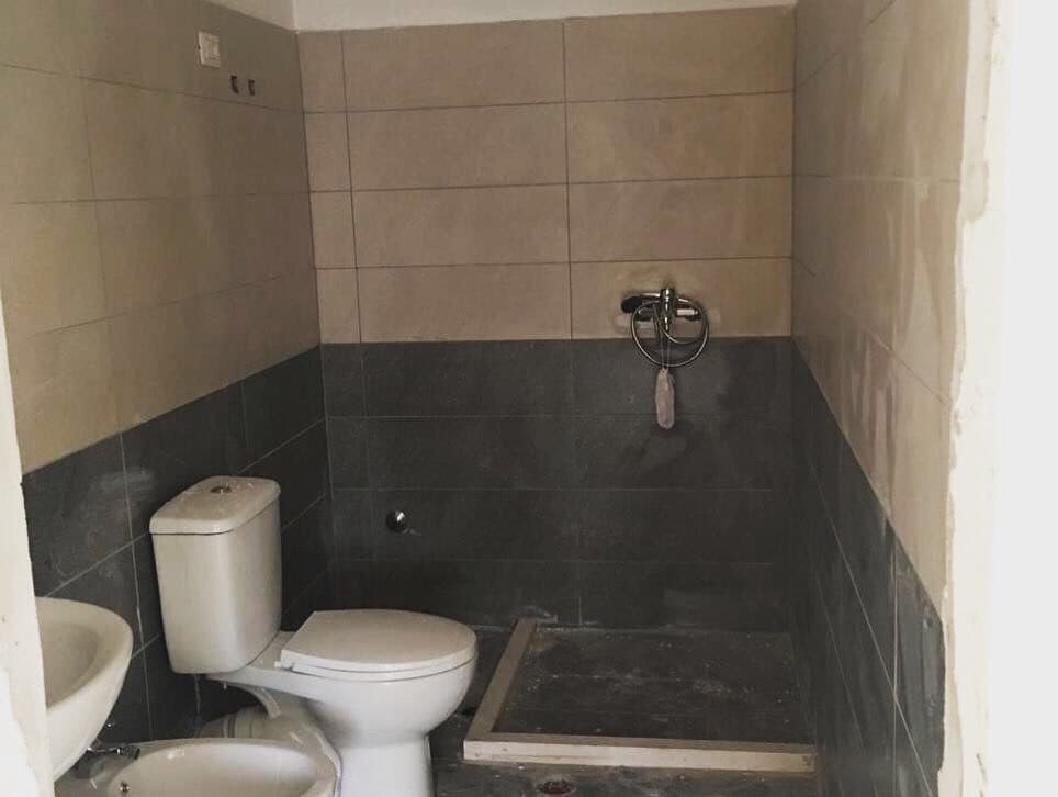 SHITET APARTAMENT 2+1 PERBALL POSTES,DURRES! 2