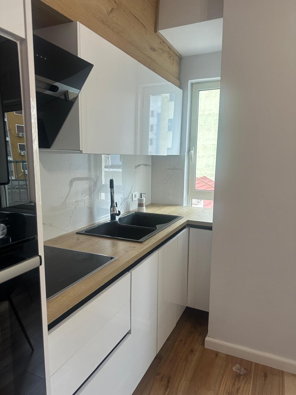 JEPET ME QERA APARTAMENT 1+1 PRANE MARKATES,DURRES 2