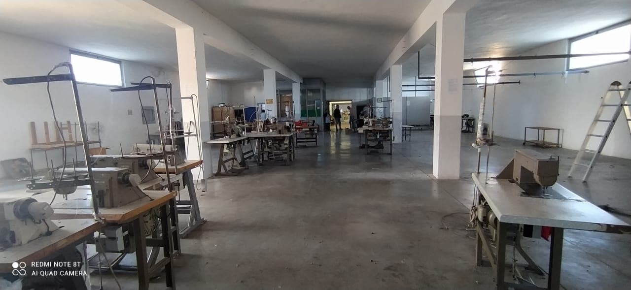 JEPET ME QERA AMBIENT BIZNESI SHKOZET,DURRES. 4