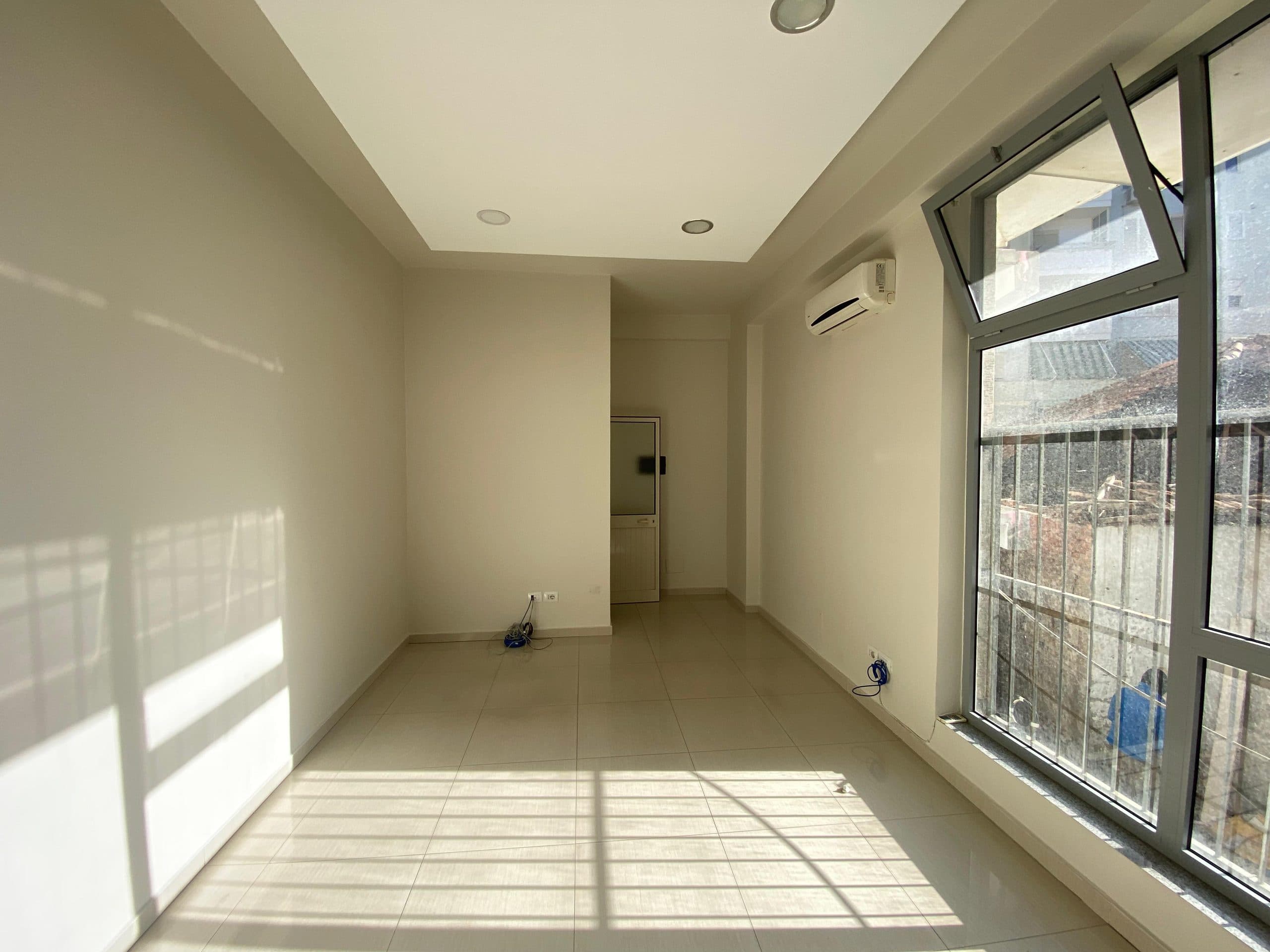 JEPET ME QERA AMBIENT BIZNESI PRANE GJYKATES, DURRES.