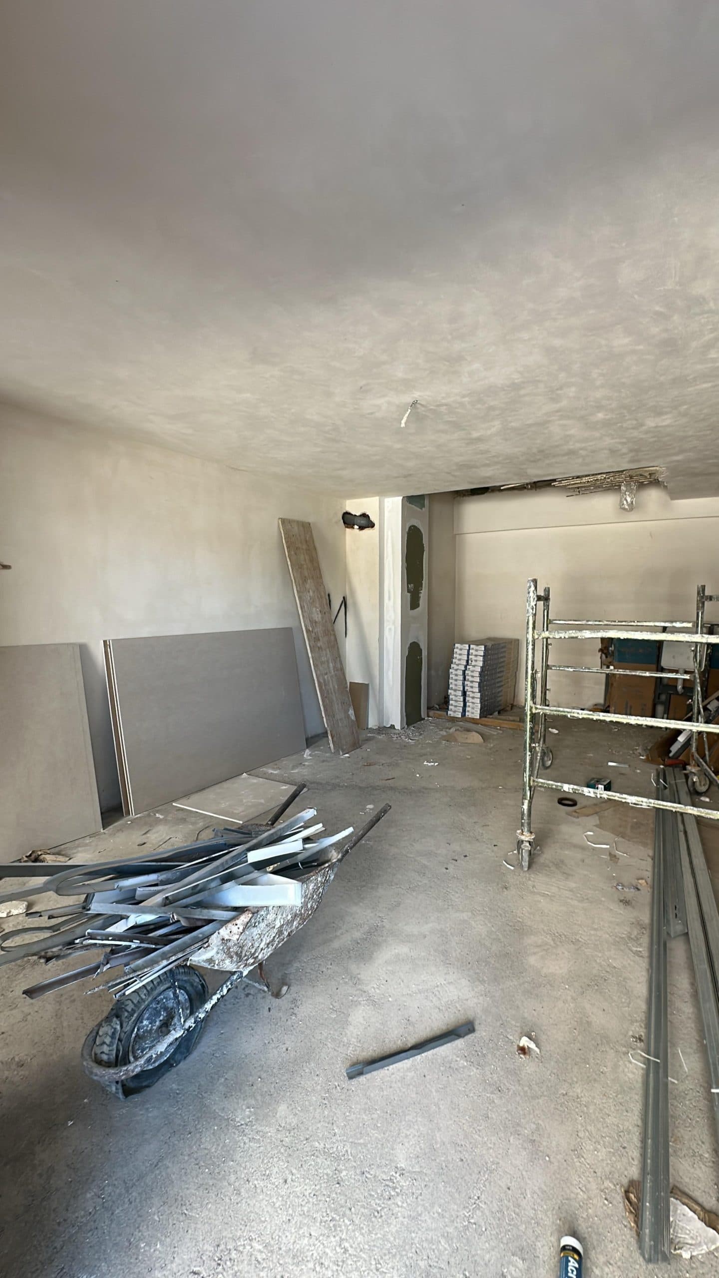 SHITET DUPLEX KOMPLEKSI SAEL, GOLEM 4