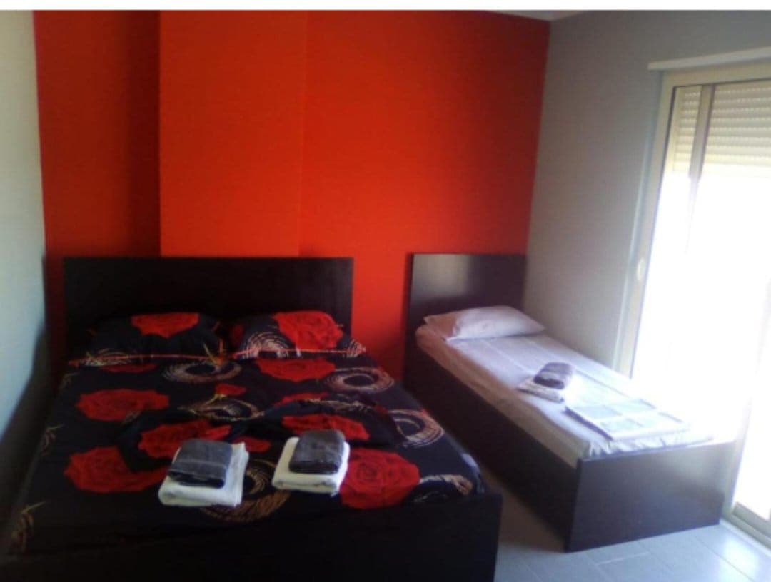 JEPET ME QERA APARTAMENT 2+1, PLAZH, DURRES. 2