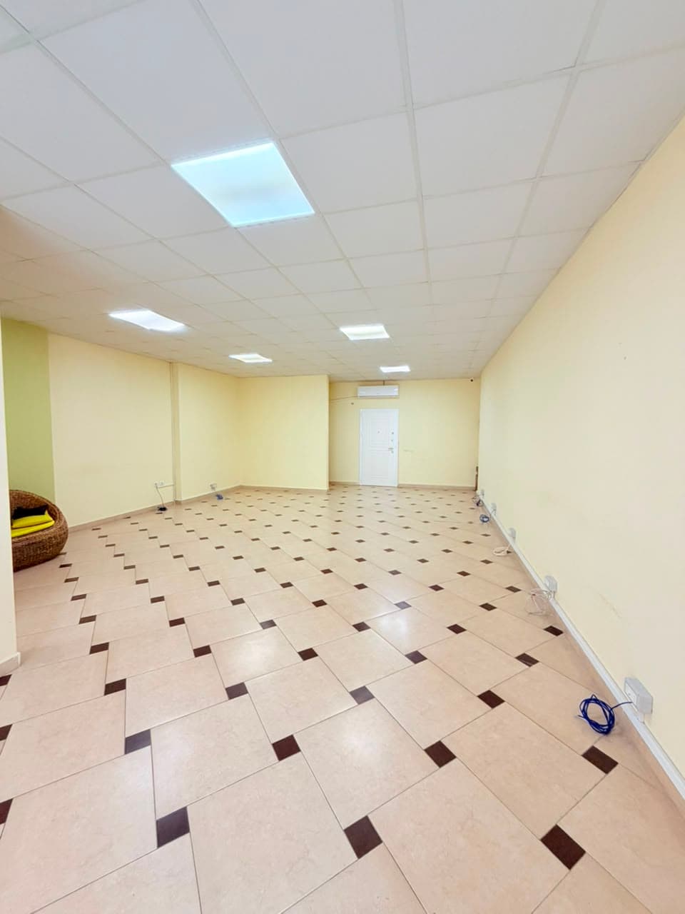 JEPET ME QERA AMBIENT BIZNESI PRANE GJYKATES, DURRES 2