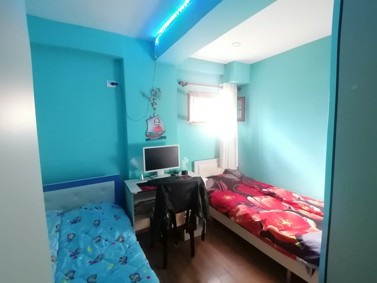 SHITET APARTAMENT 2+1 PRANE SHKOLLES GREKE,DURRES. 2