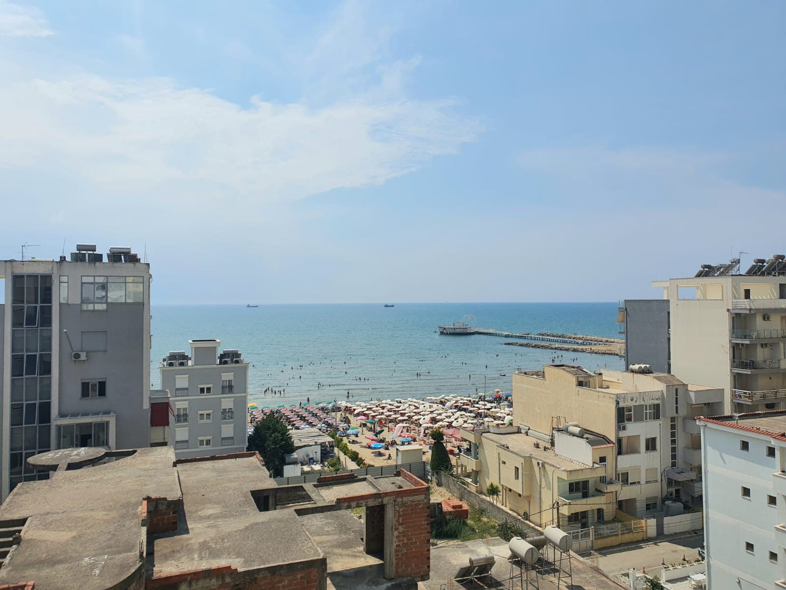 SHITET APARTAMENT 2+1 ME PAMJE DETI,ILIRA,PLAZH,DURRES.
