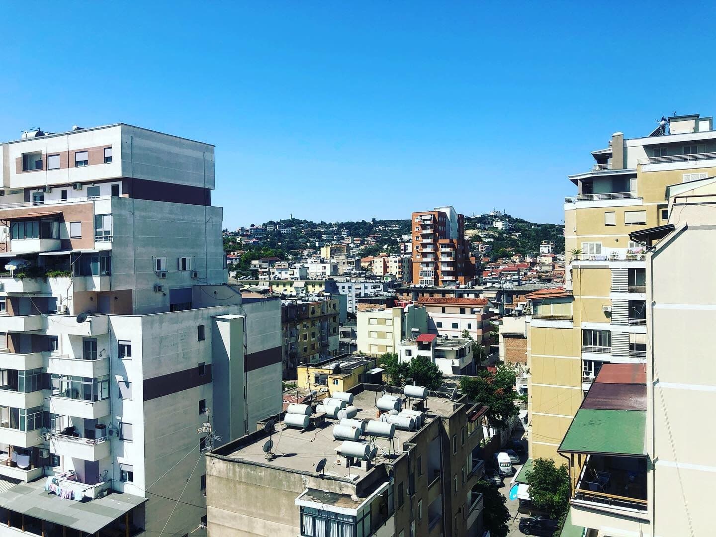 SHITET APARTAMENT 2+1 TE ISHRAJONI I POLICISE,DURRES! 2