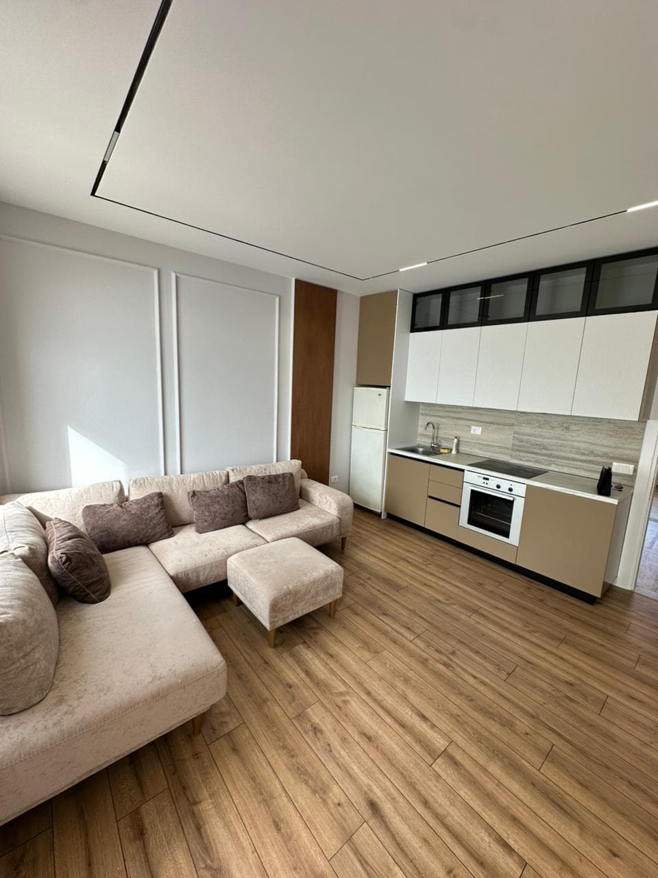 SHITET APARTAMENT 1+1 RROTA E KUQE PLAZH, DURRES 3