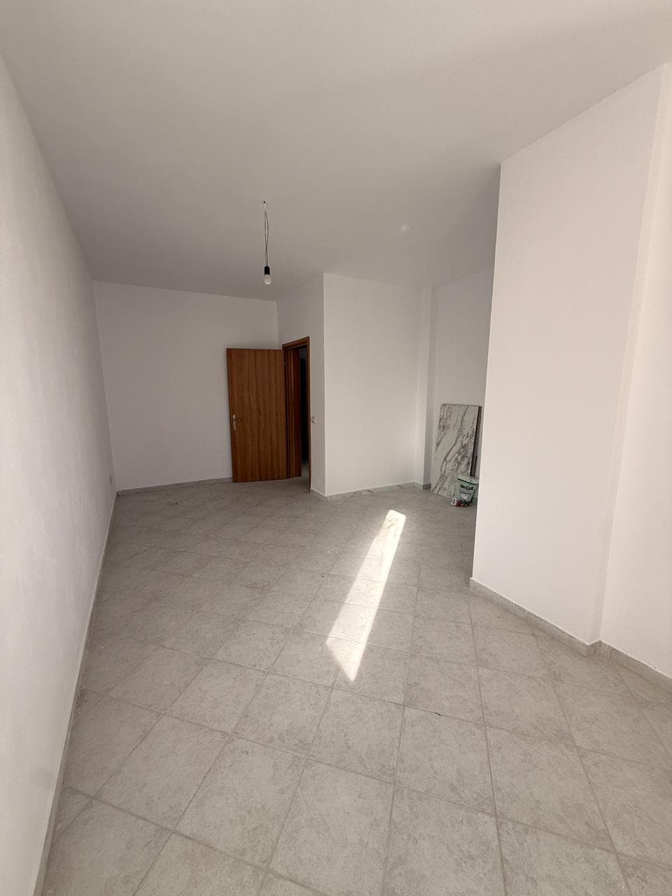 SHITET APARTAMENT 1+1, PERBALLE HOTEL ANTALYA, PLAZH, DURRES. 3