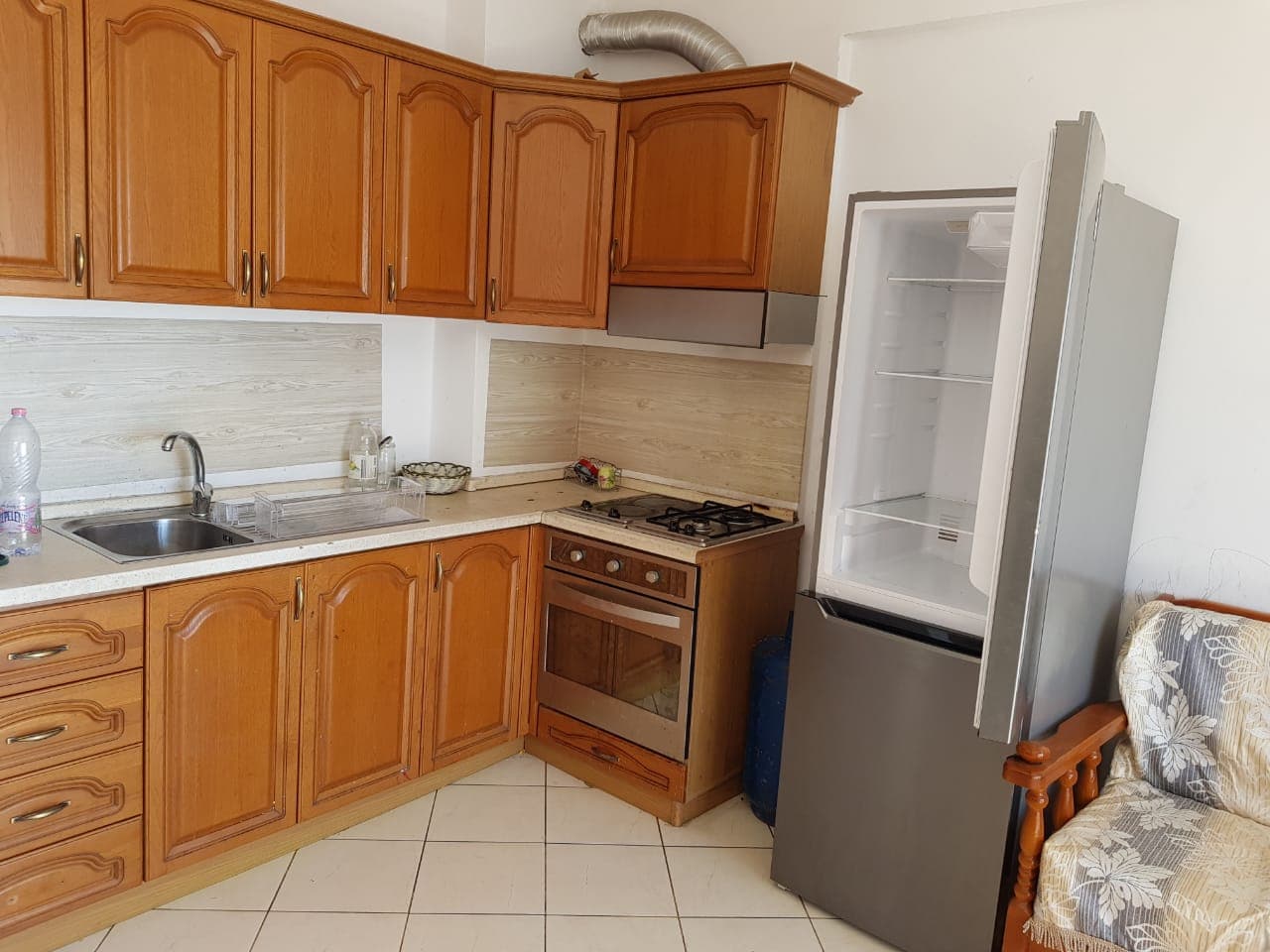 SHITET APARTAMENT 2+1 , PERBALL KESHTJELLES, VOLLGA, DURRES. 2