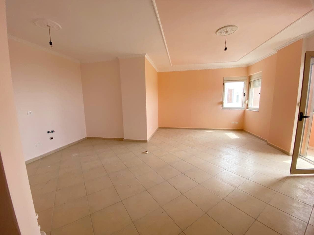 SHITET APARTAMENT 1+1 KOMPLEKS ROTONDO,PLEPA,DURRES. 3