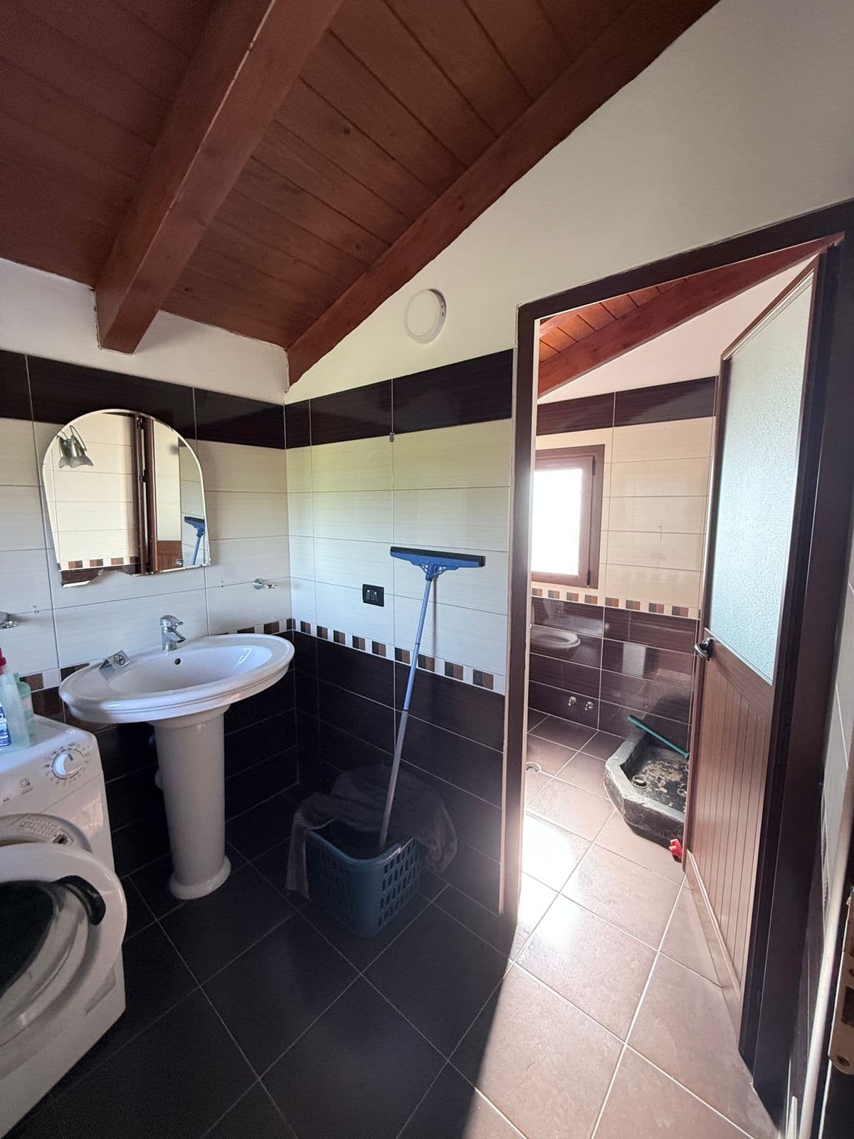 SHITET VILE INDIVIDUALE NE GJIRIN E LALZIT PERBALL RESORTS MELIA