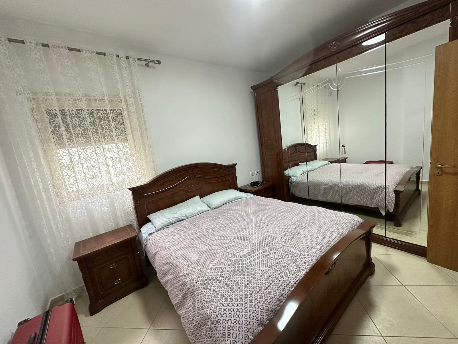 JEPET APARTAMENT ME QERA 1+1 UJESJELLESI,DURRES 3