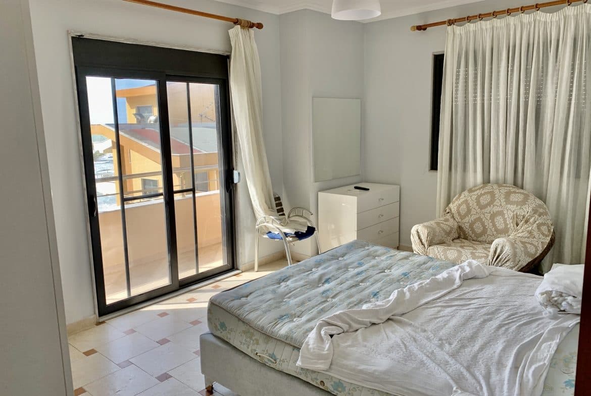 JEPET ME QERA GARSIONERE BUZE DETIT PLAZH,DURRES!