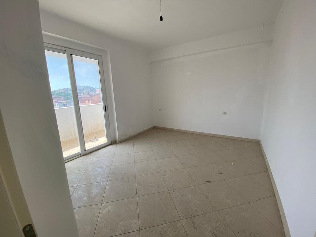 SHITET APARTAMENT 2+1 NE SPITALLE, DURRES. 2