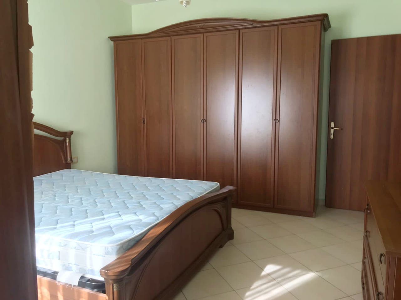 SHITET APARTAMENT 2+1+ VERANDE + GARAZHD,PRANE DREJTORISE SE POLICISE,DURRES . 4