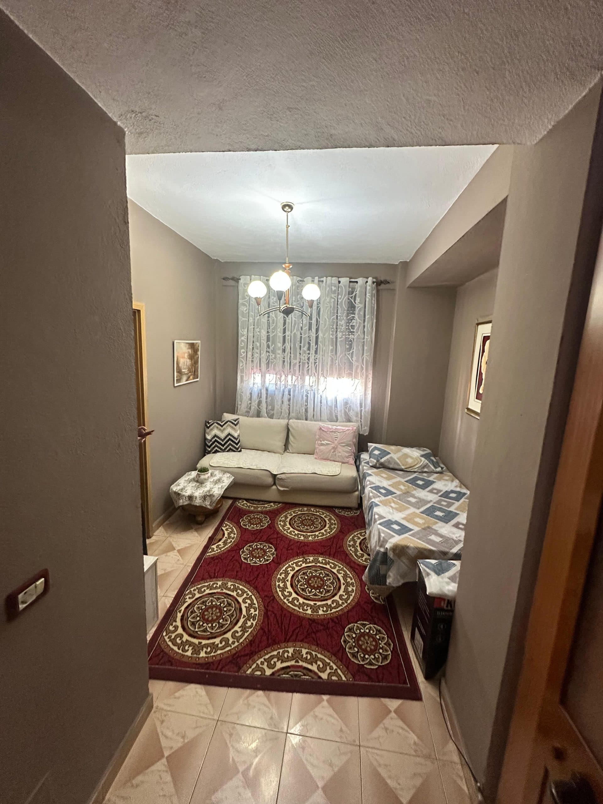 JEPET ME QERA APARTAMENT 1+1, PRANE SHKOLLES 2 GJELAT, DURRES. 2